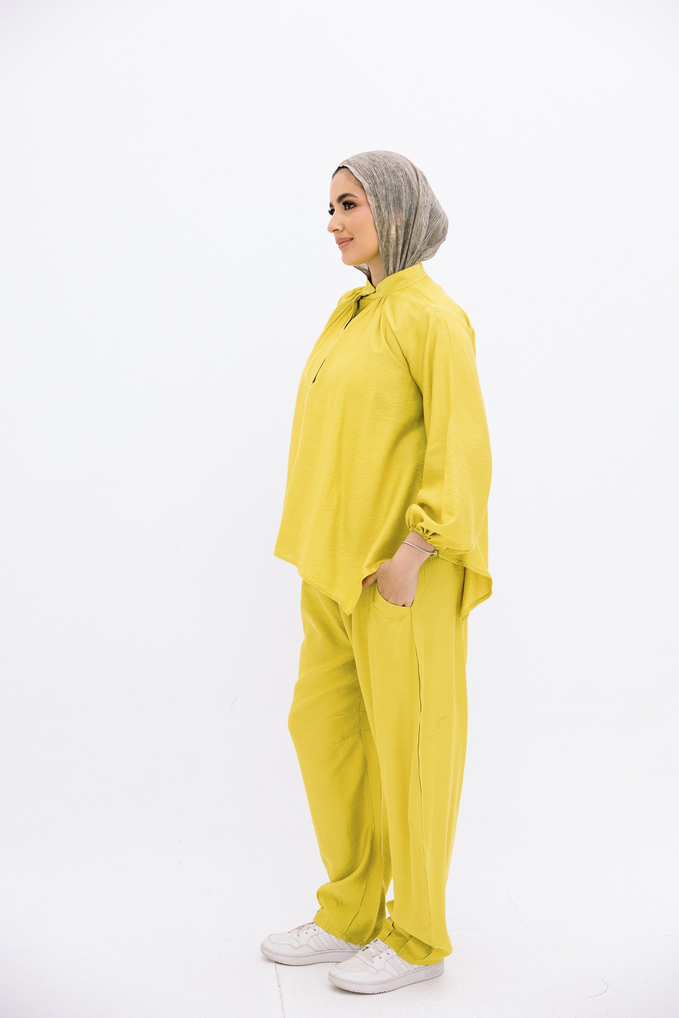 Kiwi Basic Blouse