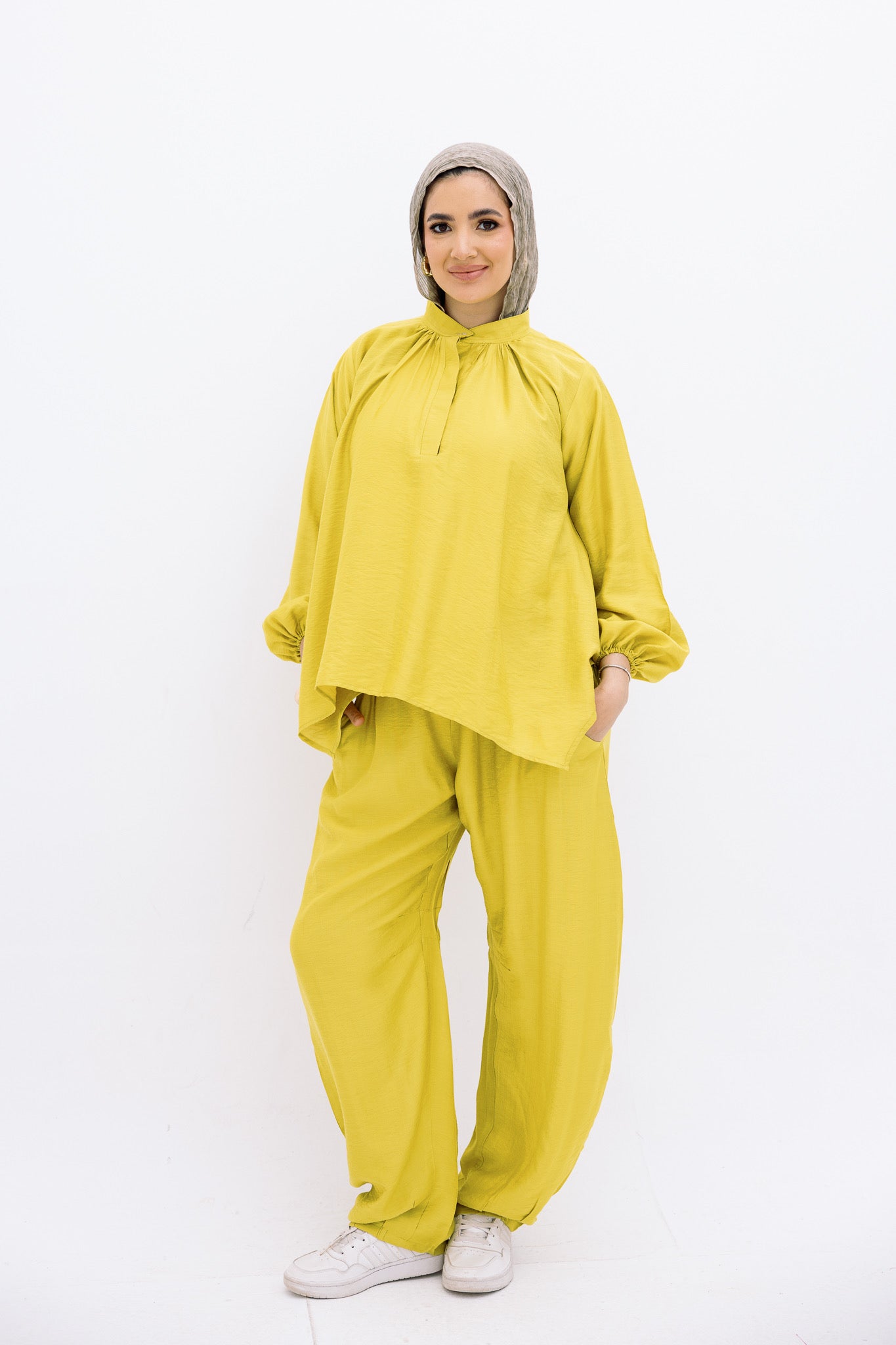 Kiwi Basic Blouse