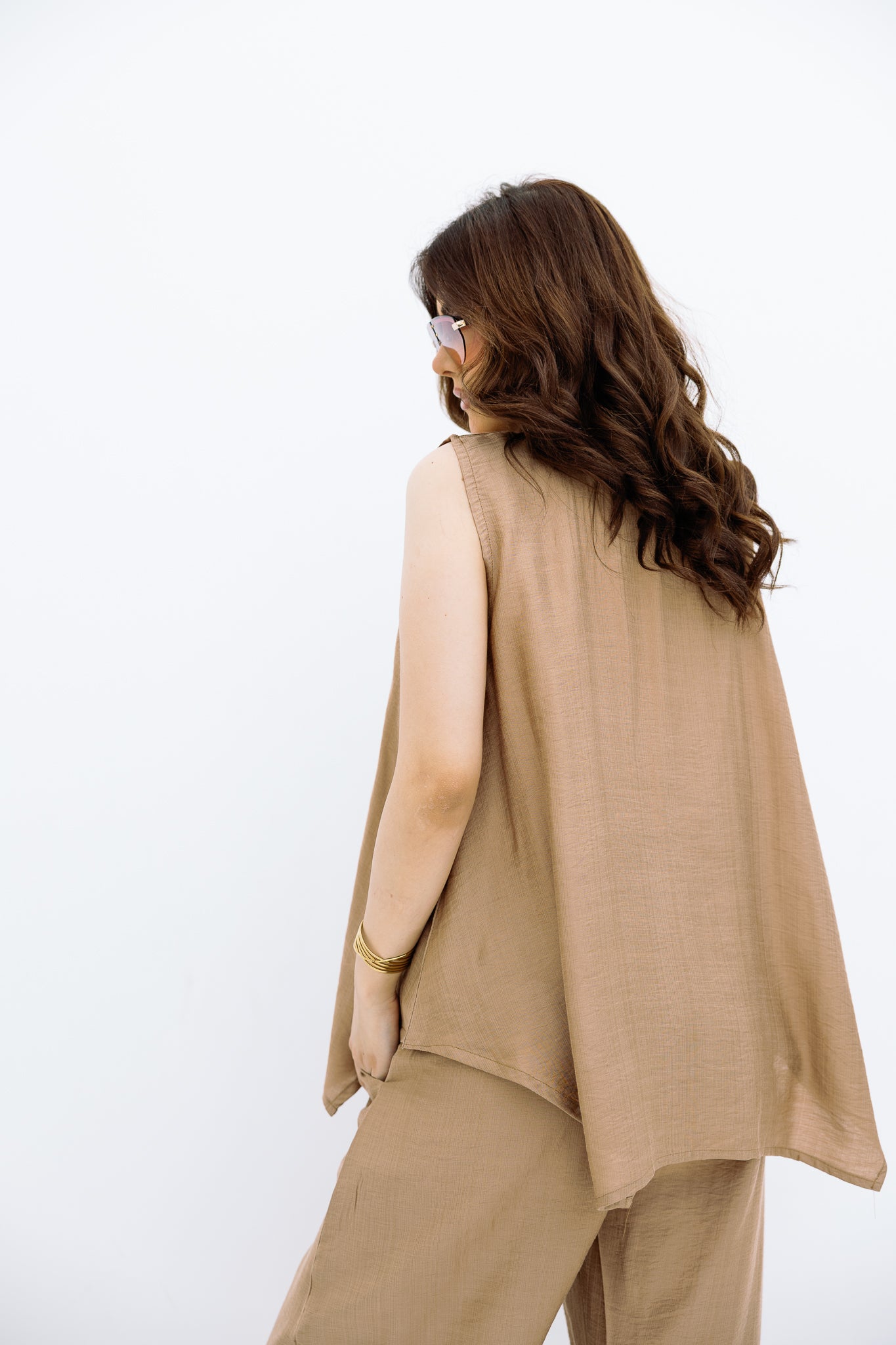 Beige Cut Basic