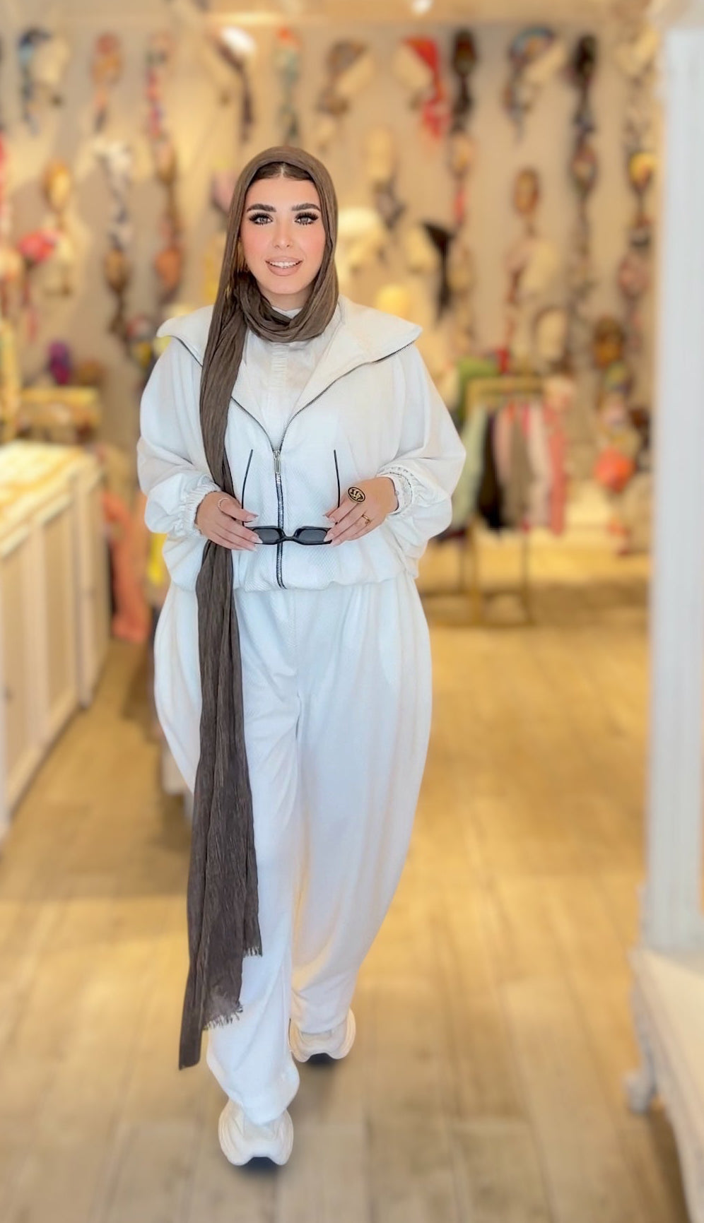 Basic  White Suit
