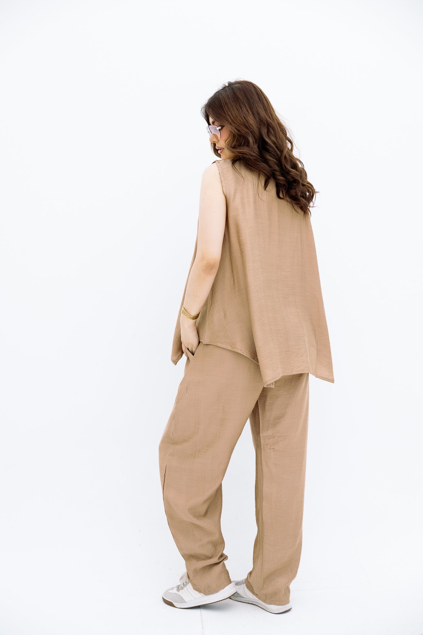 Beige Cut Basic